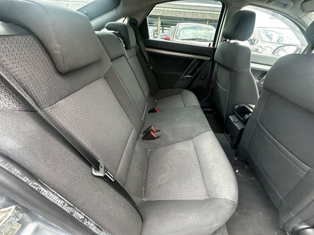 Vauxhall Vectra Hatchback Silver #27
