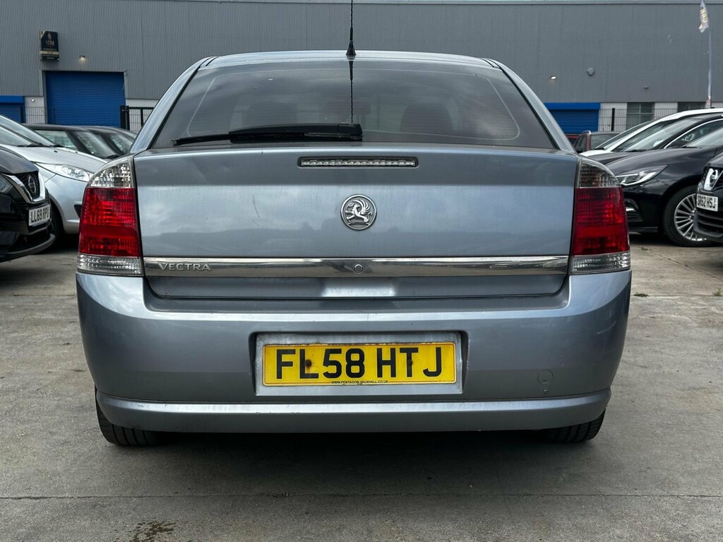 Vauxhall Vectra Hatchback Silver #12
