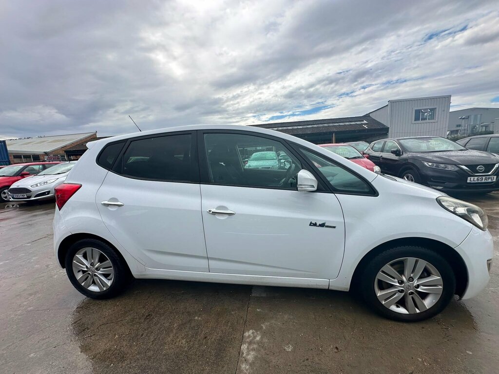 Hyundai Ix20 Active Grey #8