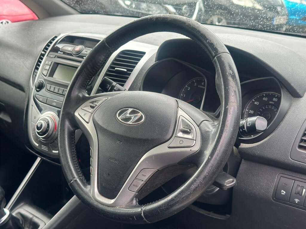 Hyundai Ix20 Active Grey #13
