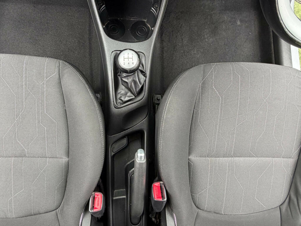 Kia Picanto 1 White #35