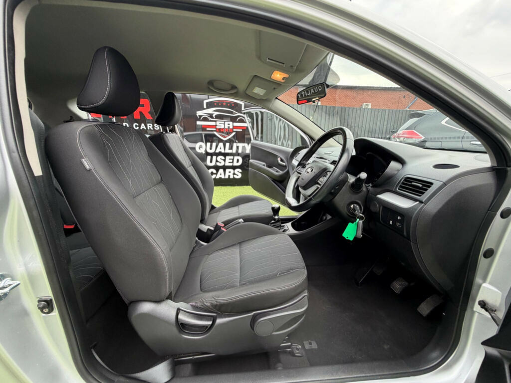 Kia Picanto 1 White #19