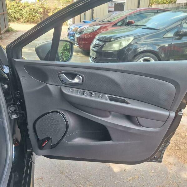 Renault Clio 0.9 Tce Gt Line Black #6