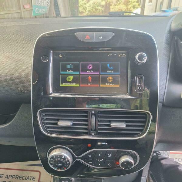 Renault Clio 0.9 Tce Gt Line Black #4