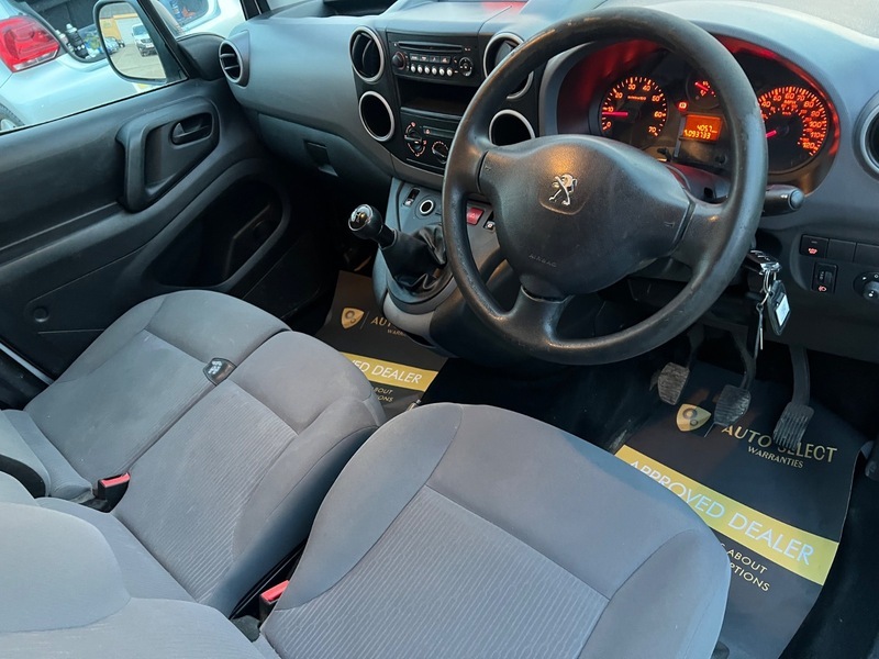 Peugeot E-Partner E-hdi Tepee S Rare Blue #25