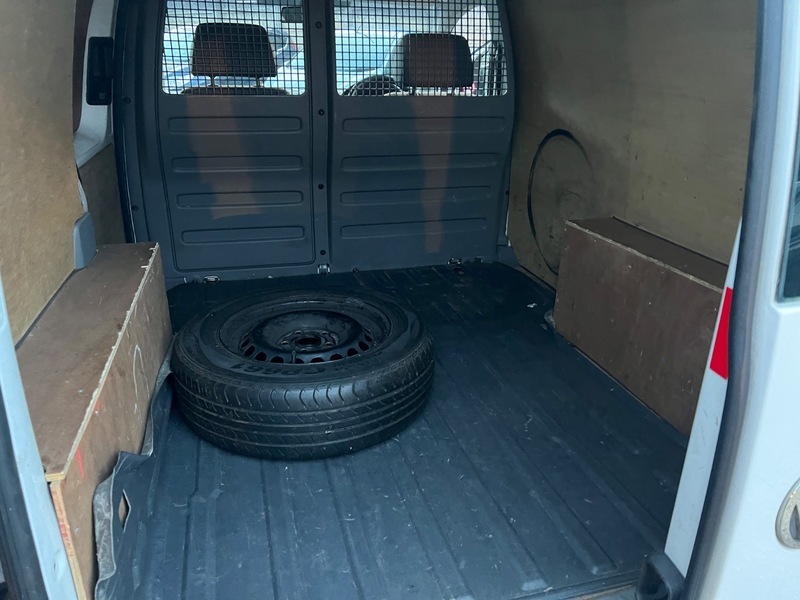Volkswagen Caddy Mpv Silver #24
