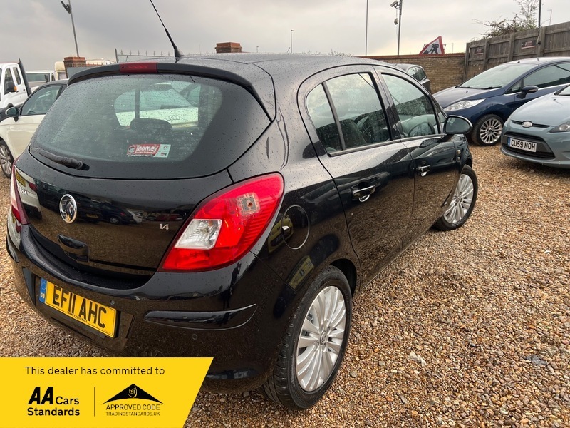 Vauxhall Corsa Se EF11AHC Black #2