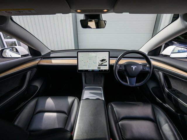 Tesla Model 3 2021 Standard Range Plus Saloon NJ21YZR White #3