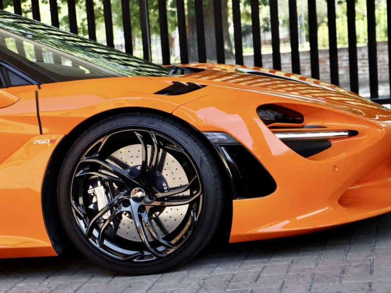 McLaren  V8 Ssg Blue #6