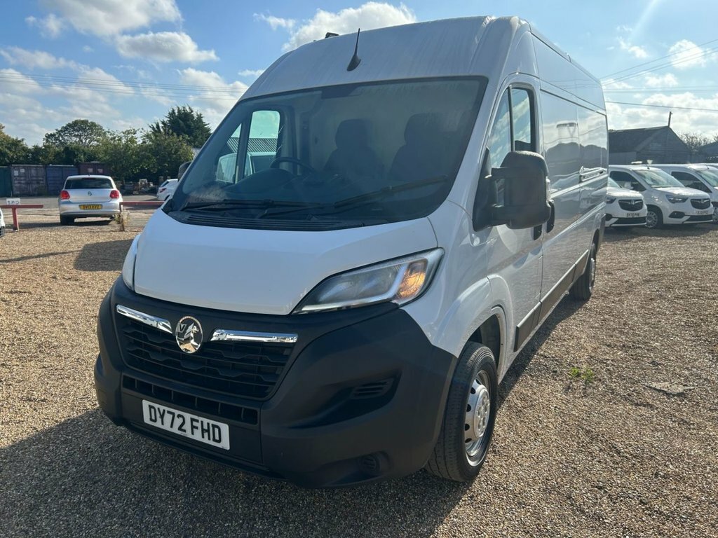 Vauxhall Movano 2.2L Dynamic DY72FHD White #3