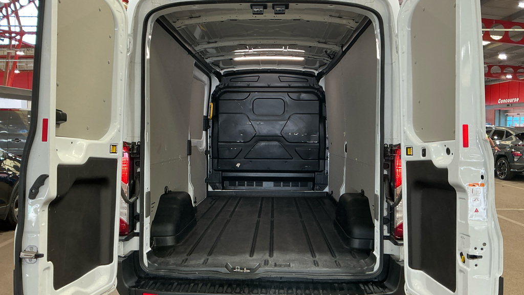 Ford Transit Custom 2.0 350 Ecoblue Limited Panel Van White #3