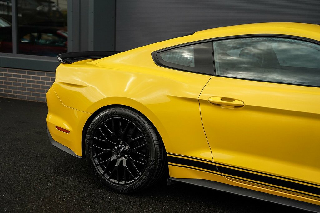 Ford Mustang Gt Red #25