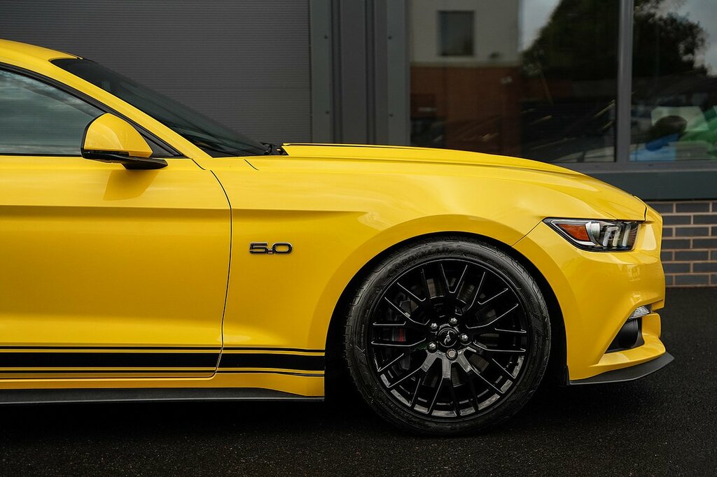 Ford Mustang Gt Red #26