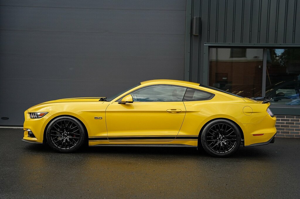 Ford Mustang V8 Gt Yellow #3