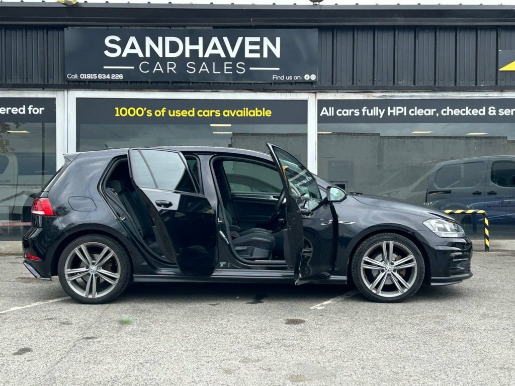 Volkswagen Golf 2L R-line DU69AZG Black #4