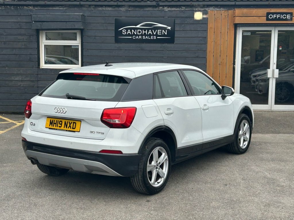 Audi Q2 1L Sport MH19NXD White #5