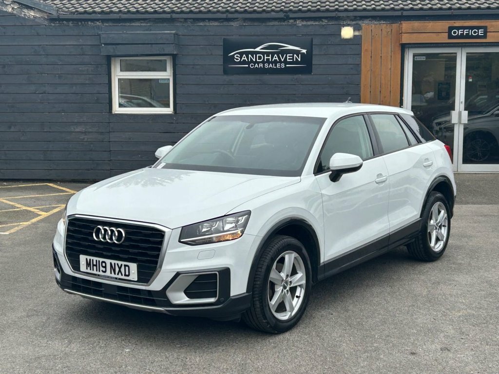 Audi Q2 1L Sport MH19NXD White #4