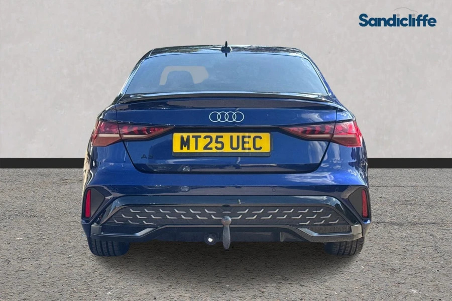 Audi A3 A3 35 Tfsi S Line S Tronic Saloon MT25UEC Blue #5