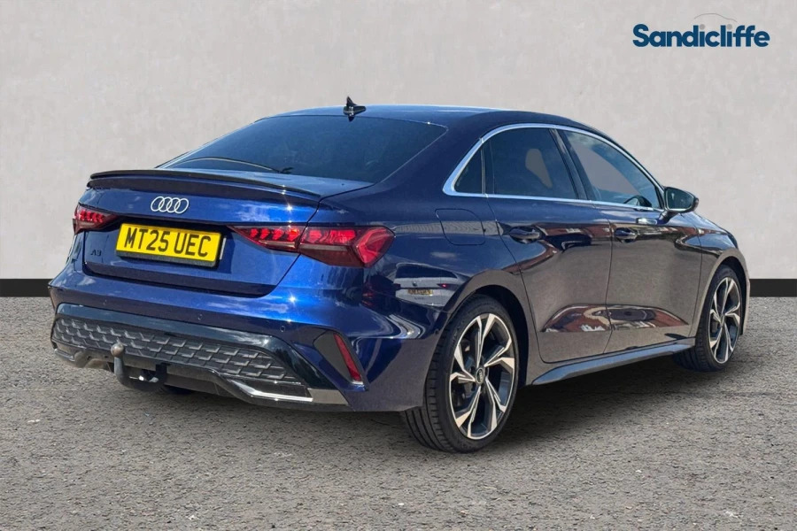 Audi A3 A3 35 Tfsi S Line S Tronic Saloon MT25UEC Blue #4