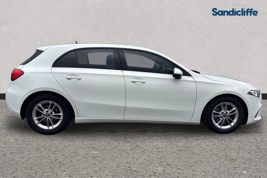 Mercedes-Benz A Class A Class A180 Se Hatchback DW19LVT White #3