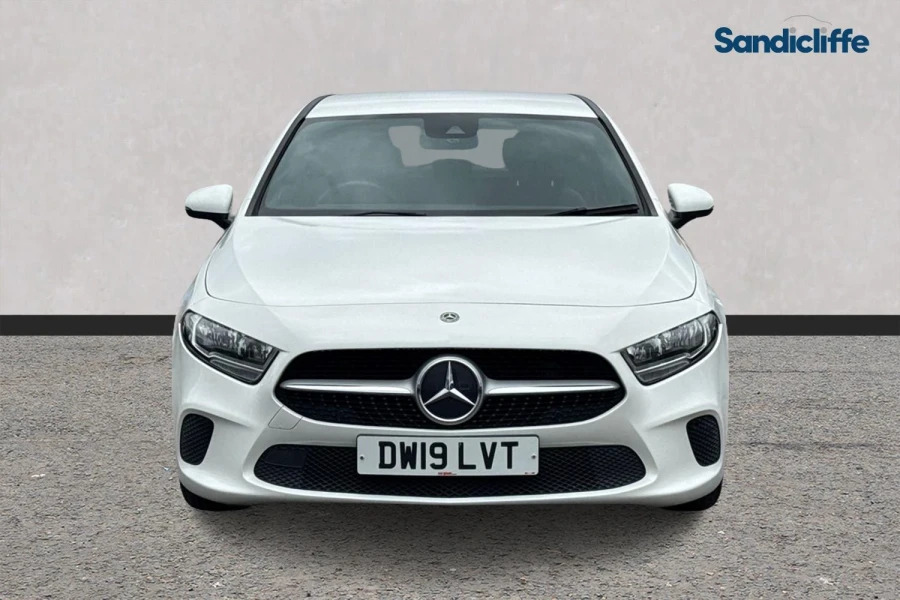 Mercedes-Benz A Class A Class A180 Se Hatchback DW19LVT White #2