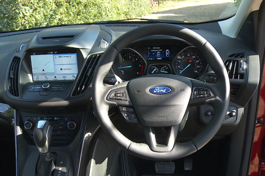 Ford Kuga Kuga 2.0 L Tdci Vignale 6Spd 180Ps FE18CYH White #2