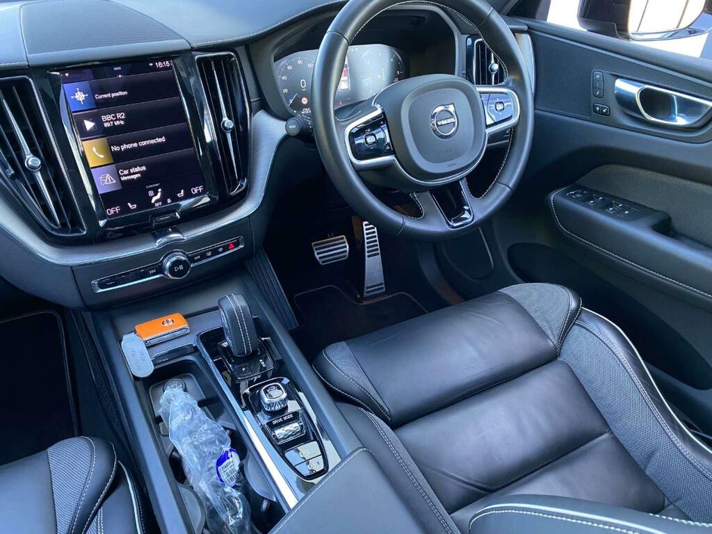 Volvo XC60 2.0 B5 Mhev R-design Pro Awd Euro 6 Ss Silver #2