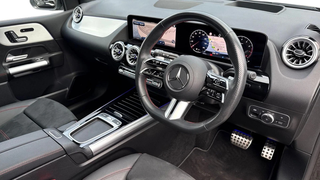 Mercedes-Benz B Class B 200 Amg Line Premium M Black #3