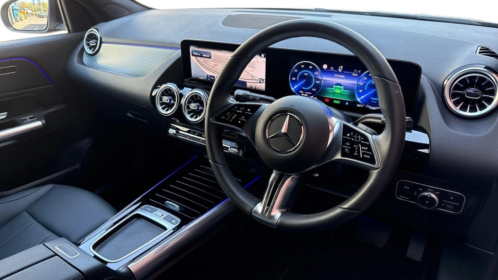 Mercedes-Benz EQA Eqa 250 Sport Executive Black #3