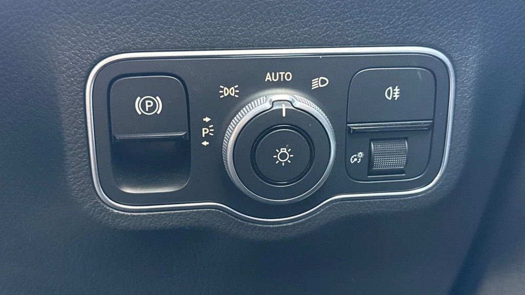 Mercedes-Benz EQA Eqa 250 Grey #29