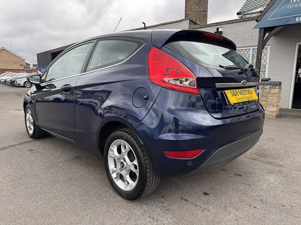 Ford Fiesta Zetec Blue #6