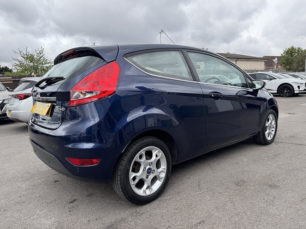 Ford Fiesta Zetec Blue #4