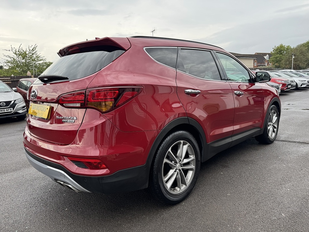 Hyundai Santa Fe Crdi Blue Drive Premium Se Red #4