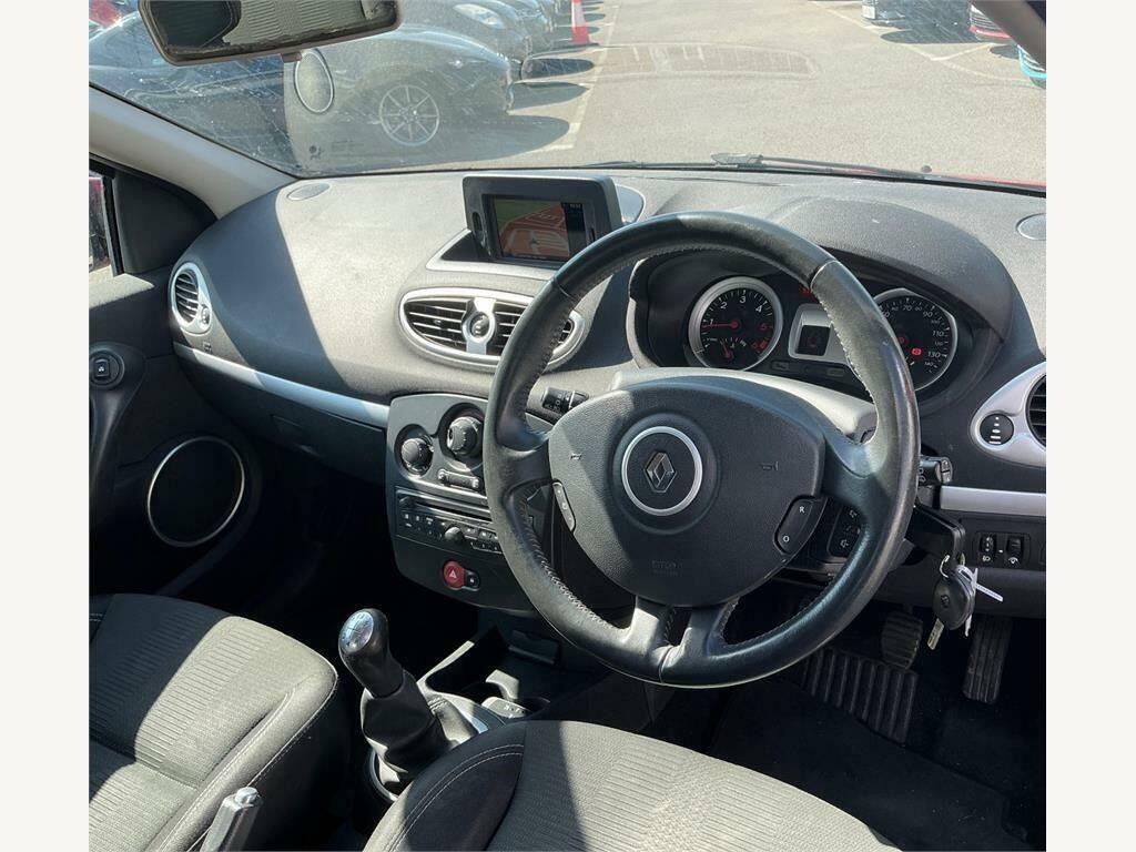 Renault Clio Expression Black #9