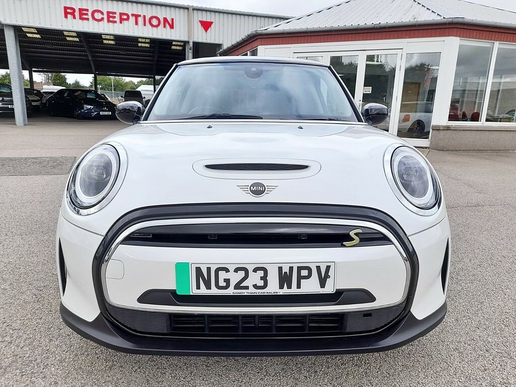 Mini Hatch Cooper S 135Kw 35Kwh 18033 Mile NG23WPV Black #3