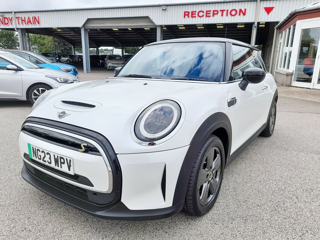 Mini Hatch Cooper S 135Kw 35Kwh 18033 Mile Black