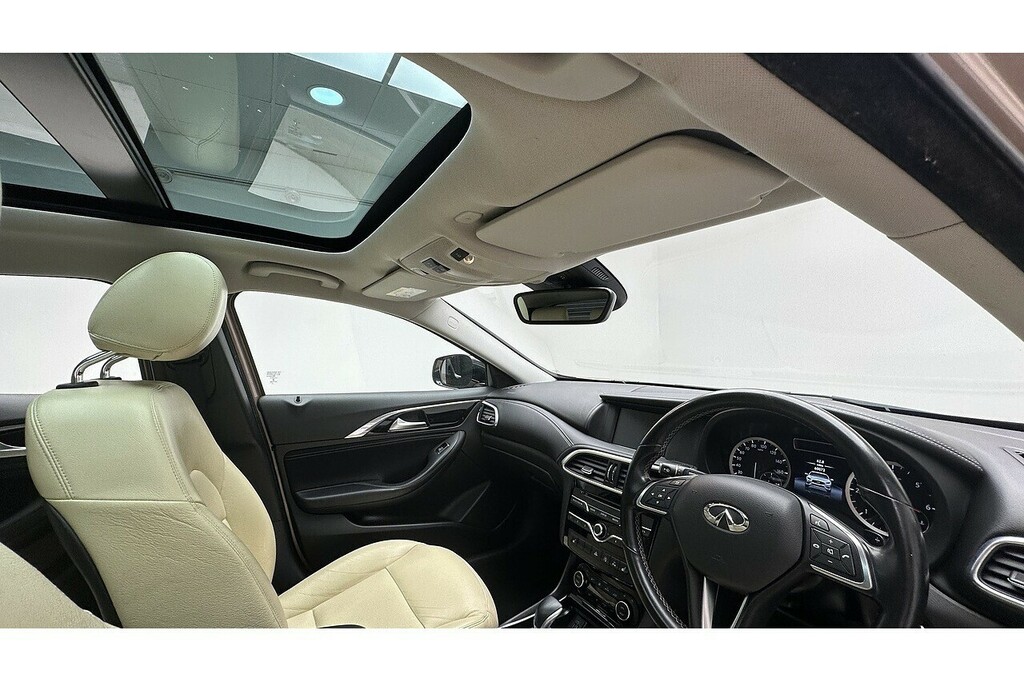 Infiniti QX30 Luxe Tech D Grey #31