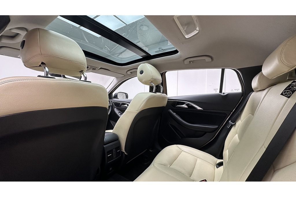 Infiniti QX30 Luxe Tech D Grey #24
