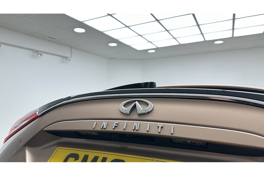 Infiniti QX30 Luxe Tech D Grey #11