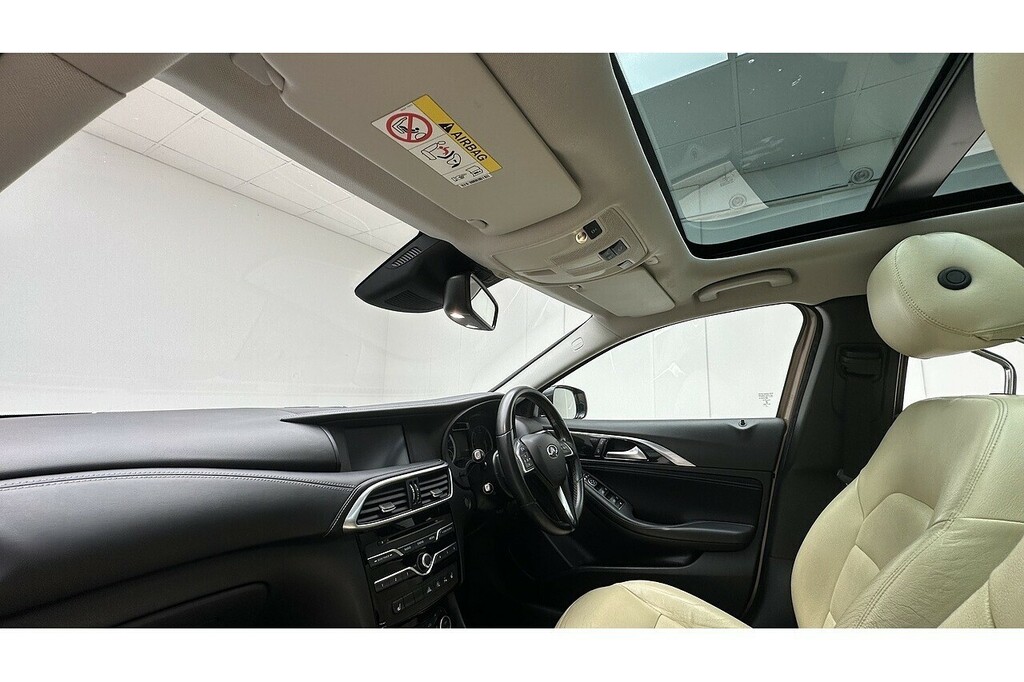Infiniti QX30 Luxe Tech D Grey #20
