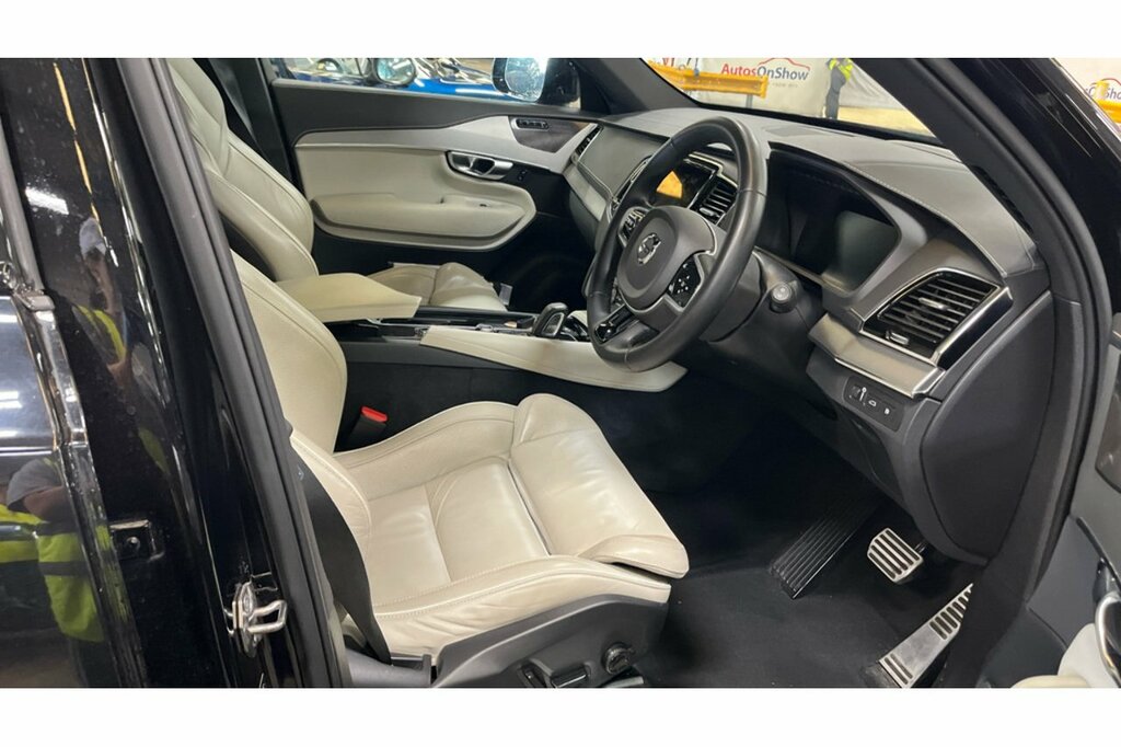 Volvo XC90 H T8 Twin Engine R-design Pro Black #2