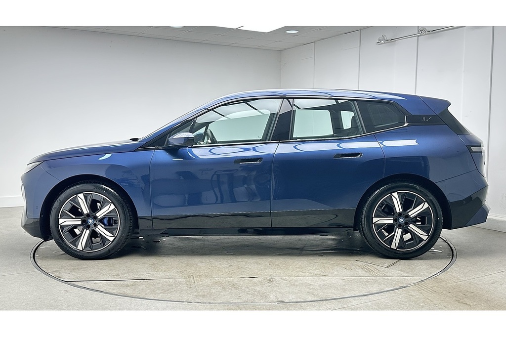 BMW iX 40 M Sport Blue #6