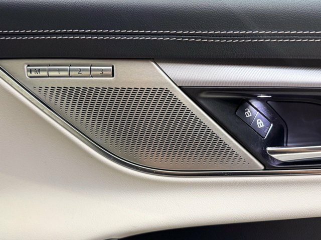 Jaguar XF R-dynamic Se  #33