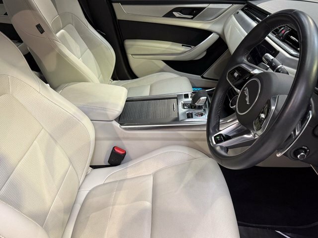 Jaguar XF R-dynamic Se  #27