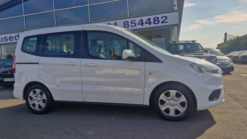Ford Tourneo Courier 1.0 Ecoboost Zetec - 2019 69 White #2