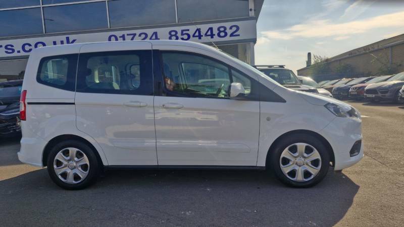 Ford Tourneo Courier 1.0 Ecoboost Zetec - 2019 69 White #3