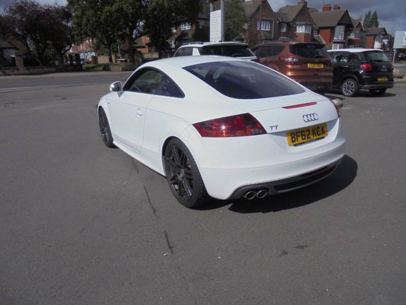 Audi TT 2.0 Tdi Quattro Black Edition White #3