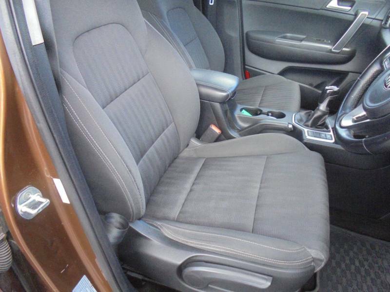 Kia Sportage 1.6 Gdi Isg 2 White #11
