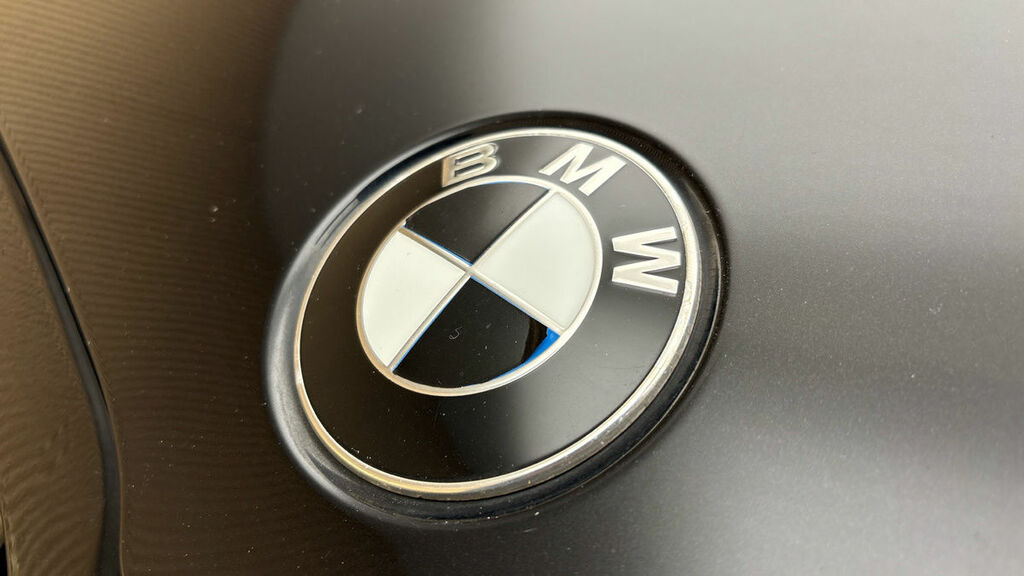 BMW 3 Series 330E M Sport Blue #23