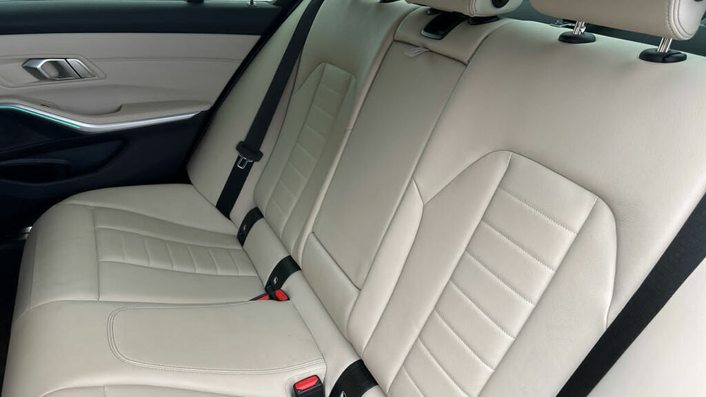 BMW 3 Series 330E M Sport Blue #7